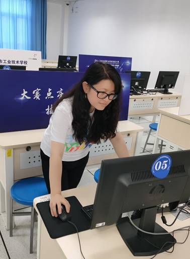 说明: 63572e663d17032606835e5831ef44c