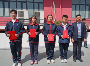 (4.11)我校举行2024-2025学年第二学期4月升旗仪式399.png (4.11)我校举行2024-2025学年第二学期4月升旗仪式399.png