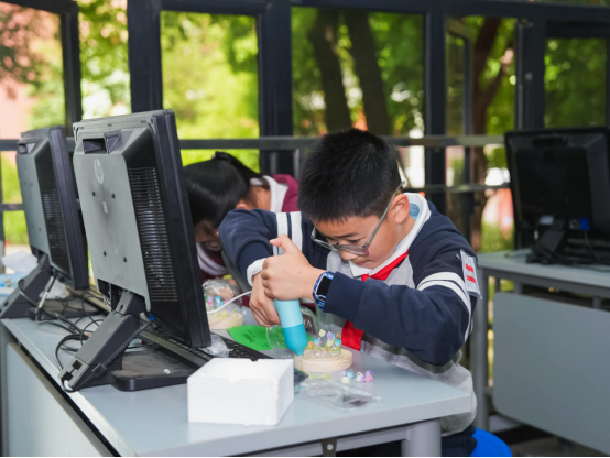 5.18 遇见未来的自己——上海市工业技术学校开展2026年上海市学生职业体验日活动 (1)2473.png 5.18 遇见未来的自己——上海市工业技术学校开展2026年上海市学生职业体验日活动 (1)2473.png