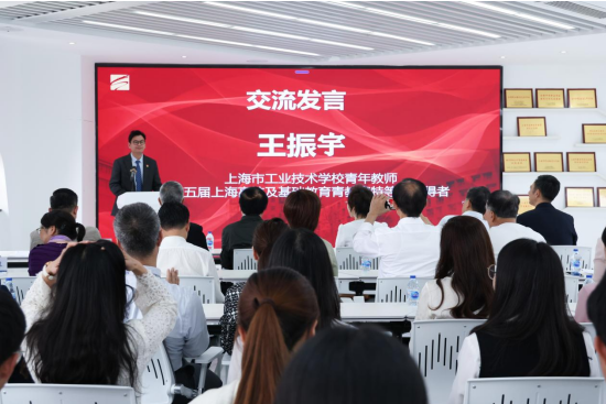 05a1b633783af5a446c99be14c25f7d9.png 05a1b633783af5a446c99be14c25f7d9.png